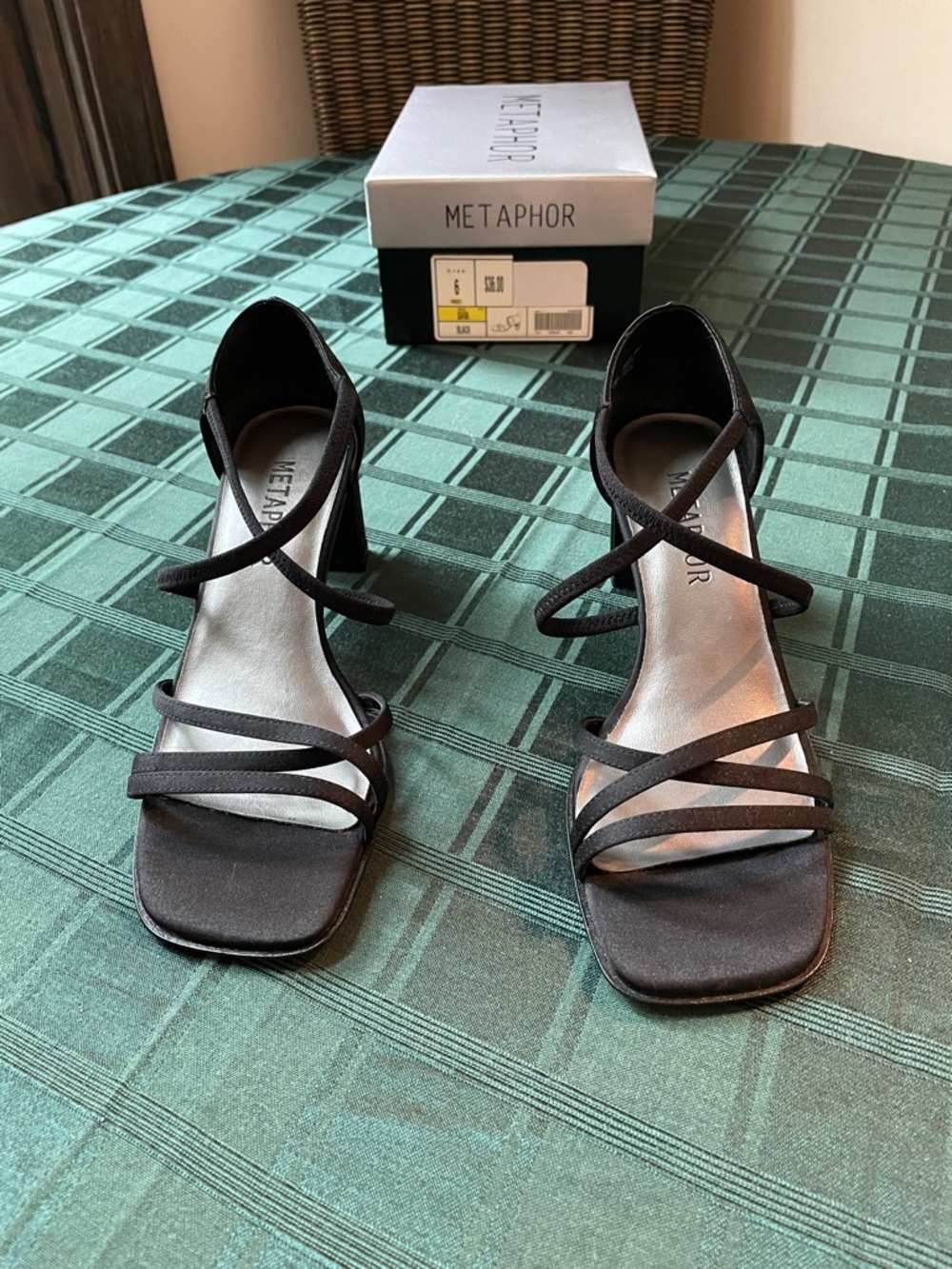 Metaphor Women's Black Strappy Block Heel Sandals